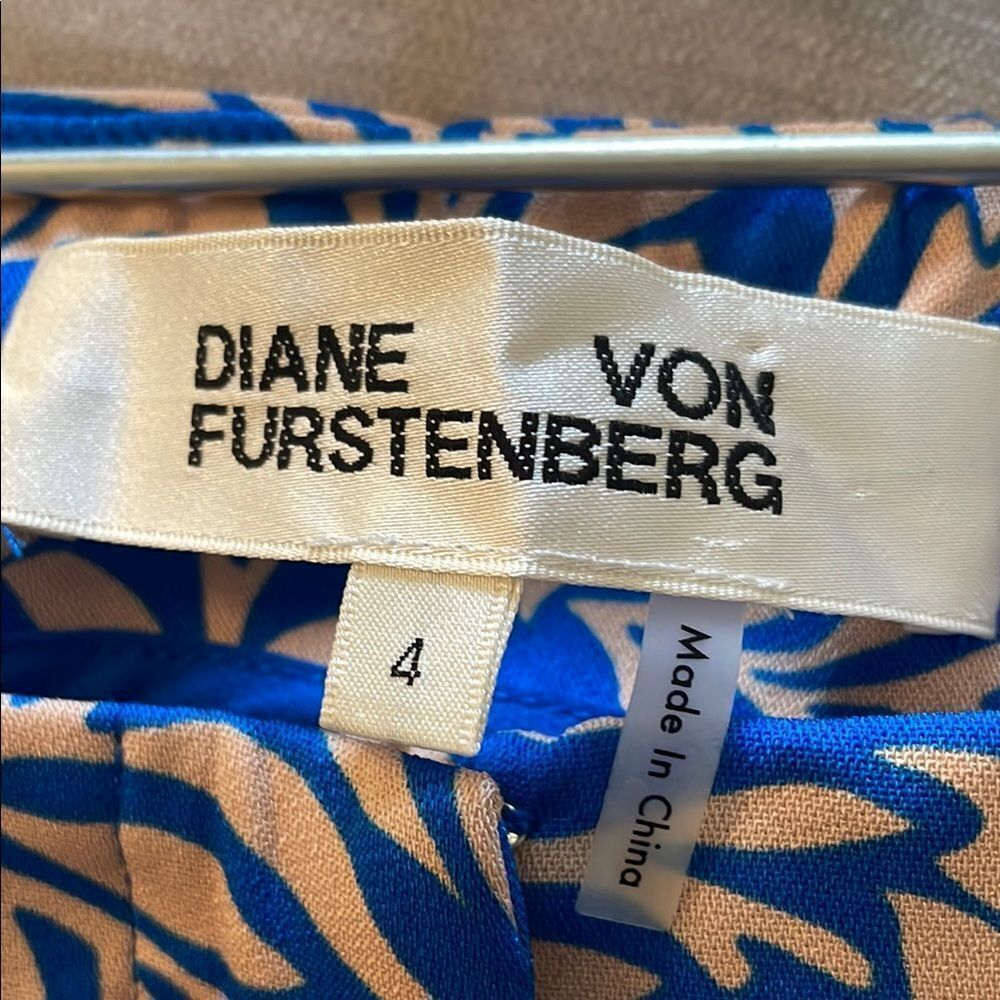 Diane Von Furstenberg Blue and Tan Leaf Print Palazzo Pants - Picture 2 of 4